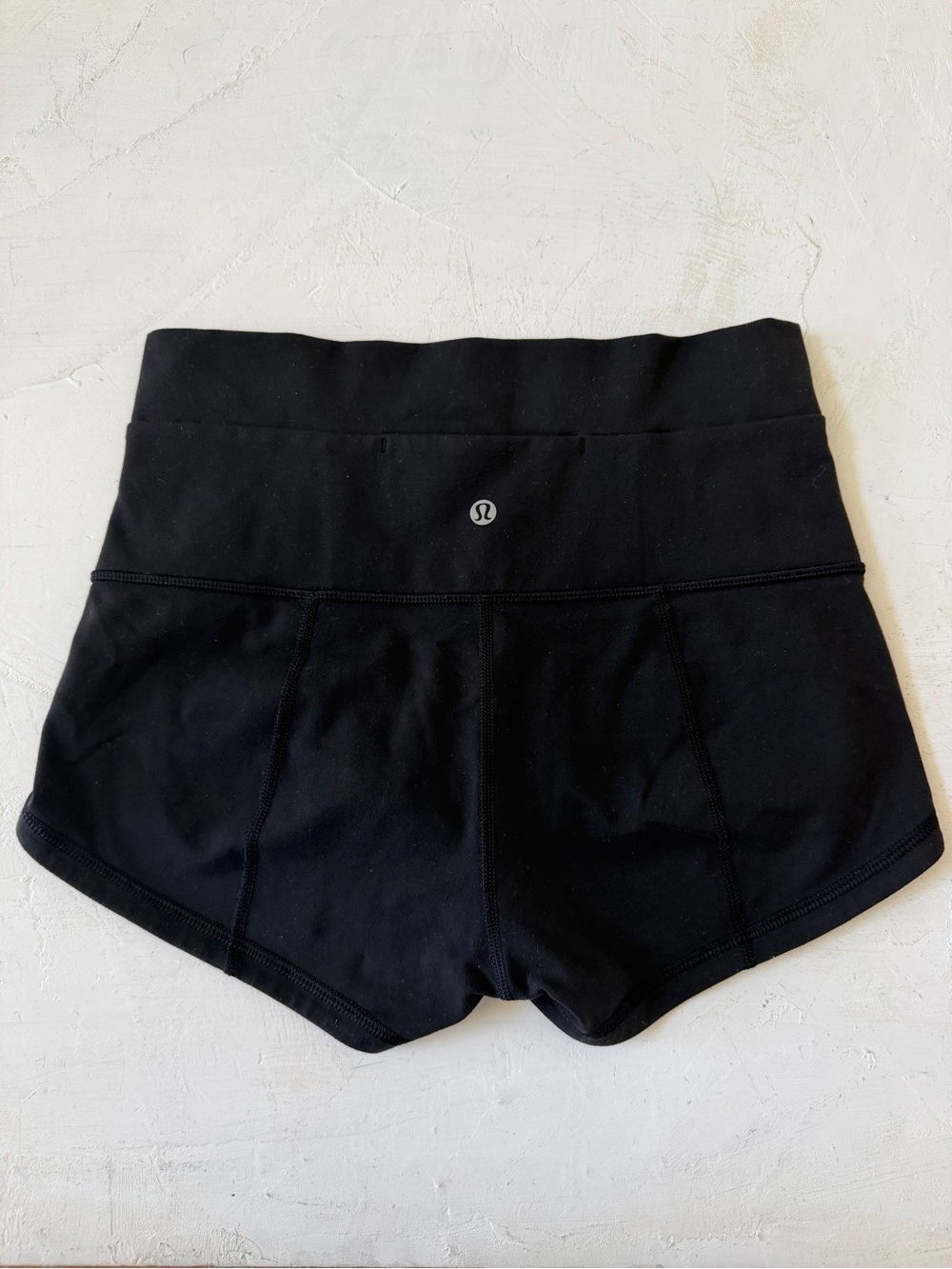 Lululemon Wunder Black Short *Full-On Luon 2" Size 8 - Picture 5 of 9